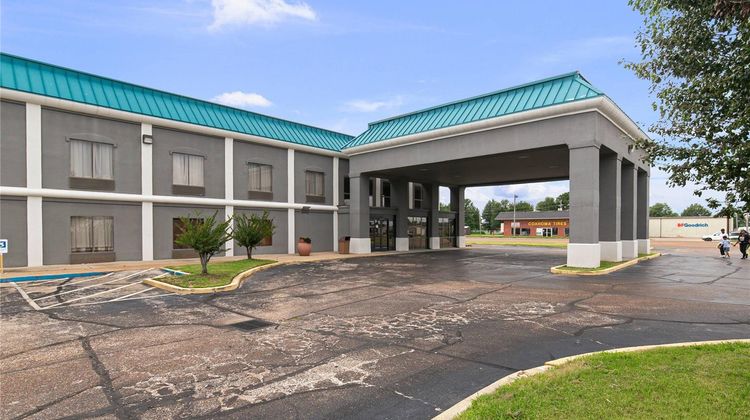 Quality Inn Exterior