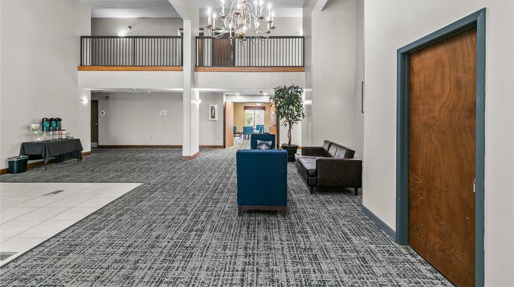 Quality Inn Lobby