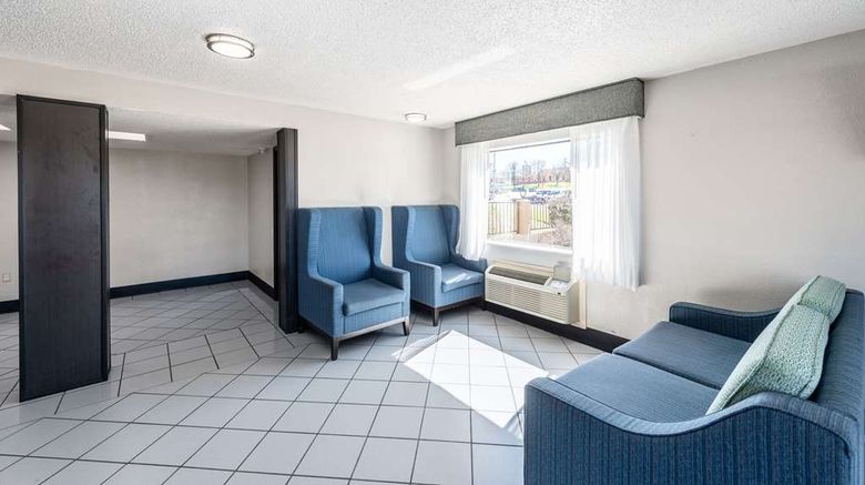 <b>Econo Lodge Vicksburg Lobby</b>. Images powered by <a href="https://iceportal.shijigroup.com/" title="IcePortal" target="_blank">IcePortal</a>.