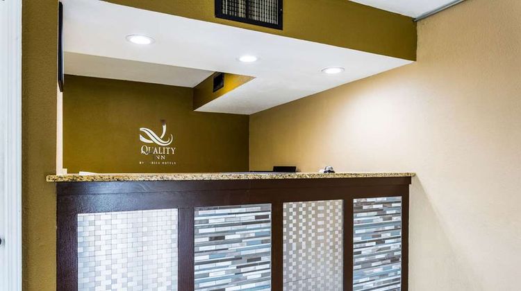 Quality Inn Indianola Lobby