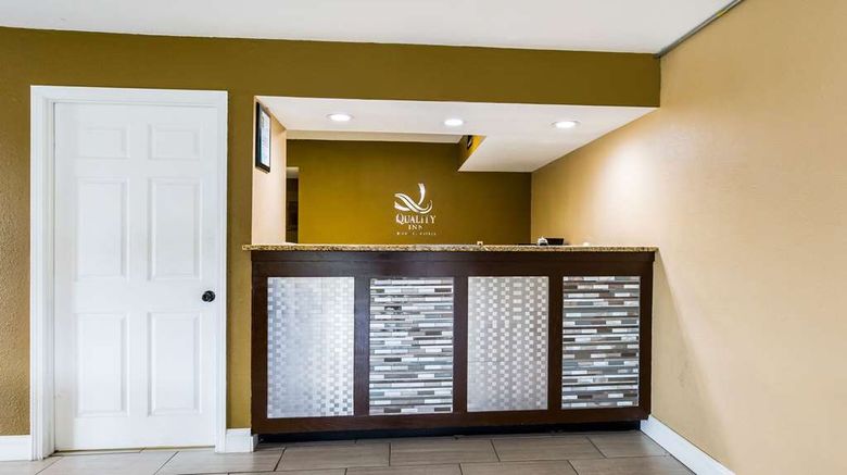 <b>Quality Inn Indianola Lobby</b>. Images powered by <a href="https://iceportal.shijigroup.com/" title="IcePortal" target="_blank">IcePortal</a>.