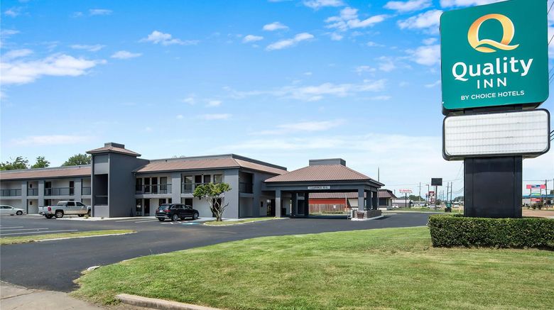 Quality Inn Indianola Exterior. Images powered by <a href="https://iceportal.shijigroup.com" target="_blank" rel="noopener">Ice Portal</a>.