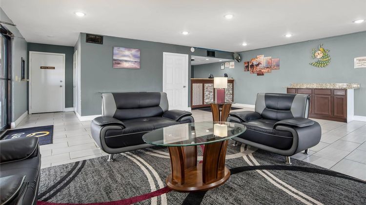 Quality Inn Indianola Lobby