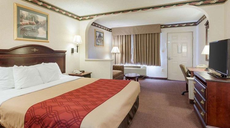 Econo Lodge Grenada Suite