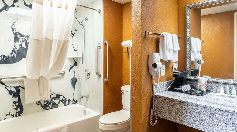 <b>Quality Inn Corinth Room</b>. Images powered by <a href="https://iceportal.shijigroup.com/" title="IcePortal" target="_blank">IcePortal</a>.