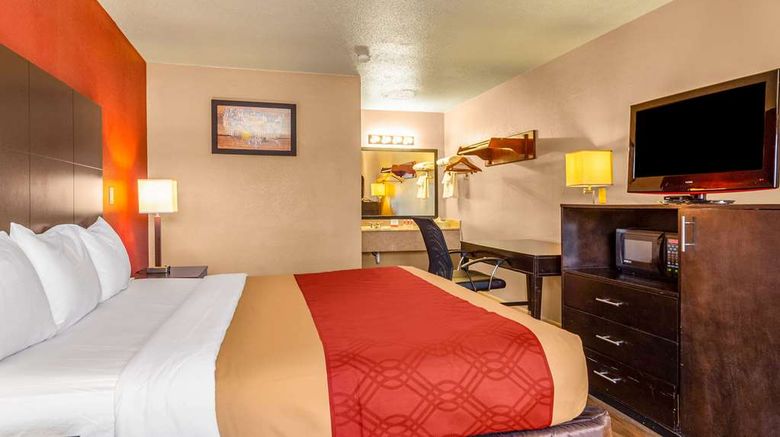 <b>Econo Lodge Meridian South Room</b>. Images powered by <a href="https://iceportal.shijigroup.com/" title="IcePortal" target="_blank">IcePortal</a>.