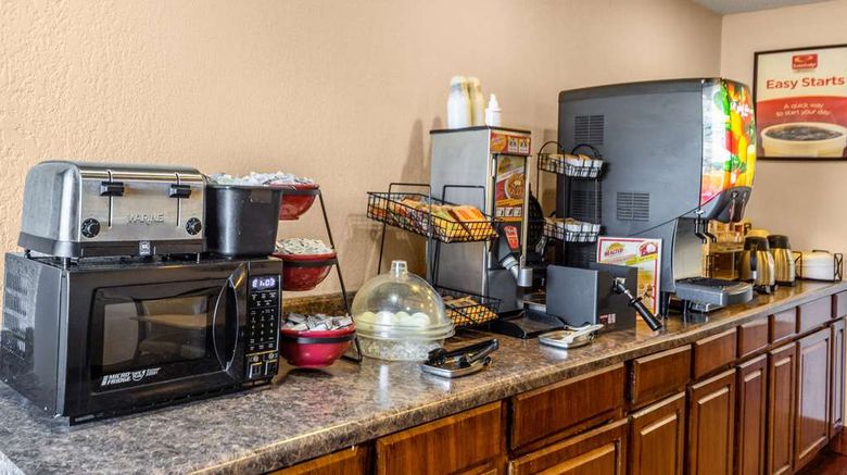 <b>Econo Lodge Meridian South Restaurant</b>. Images powered by <a href="https://iceportal.shijigroup.com/" title="IcePortal" target="_blank">IcePortal</a>.