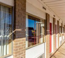 Econo Lodge Meridian South Exterior