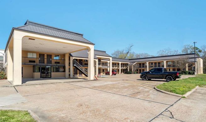 Econo Lodge Exterior