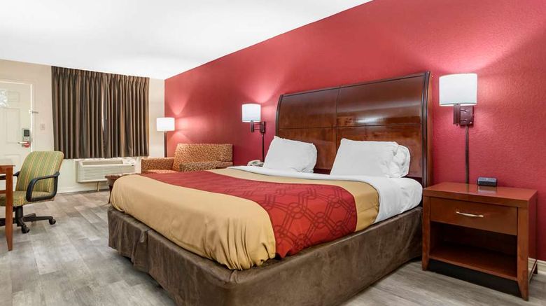 <b>Econo Lodge Suite</b>. Images powered by <a href="https://iceportal.shijigroup.com/" title="IcePortal" target="_blank">IcePortal</a>.