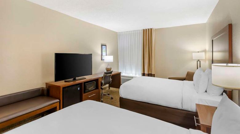<b>Comfort Inn Meridian - Bonita Lakes Suite</b>. Images powered by <a href="https://iceportal.shijigroup.com/" title="IcePortal" target="_blank">IcePortal</a>.