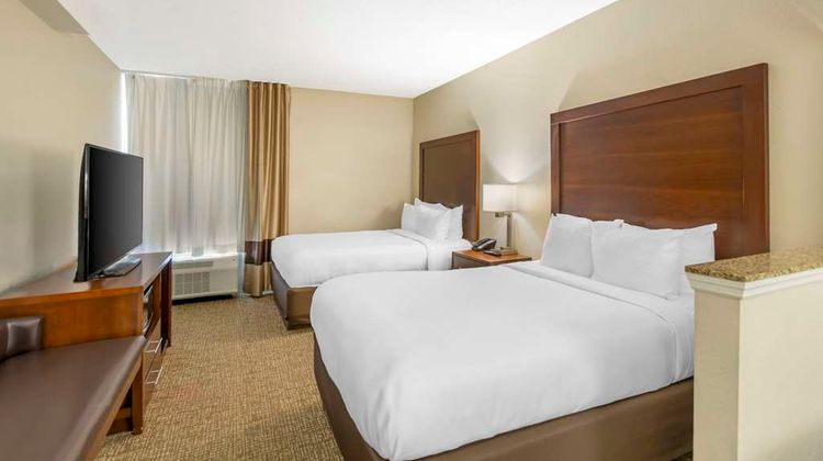 Comfort Inn Meridian - Bonita Lakes Room