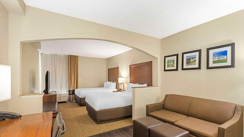 <b>Comfort Inn Meridian - Bonita Lakes Room</b>. Images powered by <a href="https://iceportal.shijigroup.com/" title="IcePortal" target="_blank">IcePortal</a>.