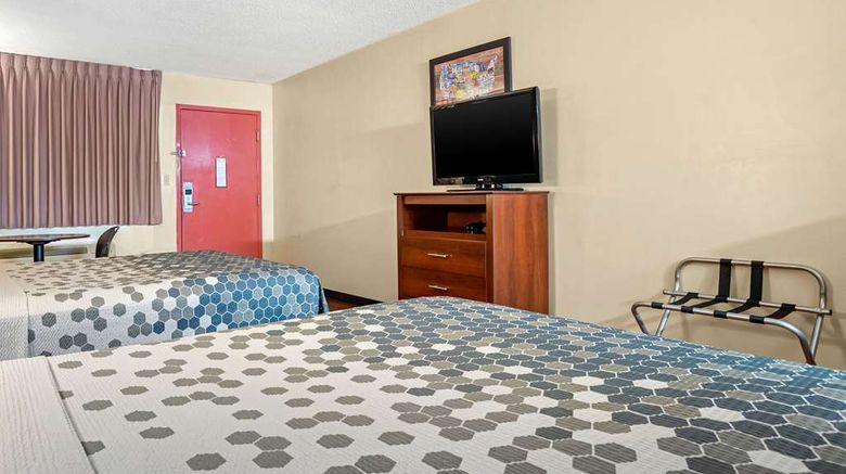 <b>Econo Lodge Inn and Suites Forest Room</b>. Images powered by <a href="https://iceportal.shijigroup.com/" title="IcePortal" target="_blank">IcePortal</a>.