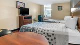 Econo Lodge Inn and Suites Forest Room
