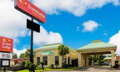 Econo Lodge Inn and Suites Gulfport Airport