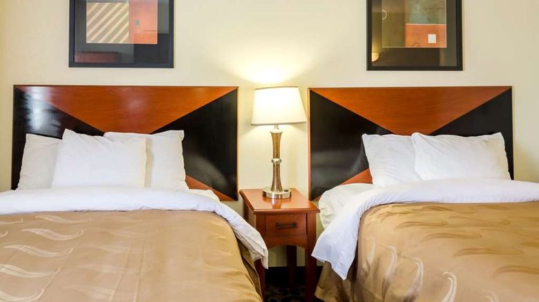 <b>Quality Inn Room</b>. Images powered by <a href="https://iceportal.shijigroup.com/" title="IcePortal" target="_blank">IcePortal</a>.