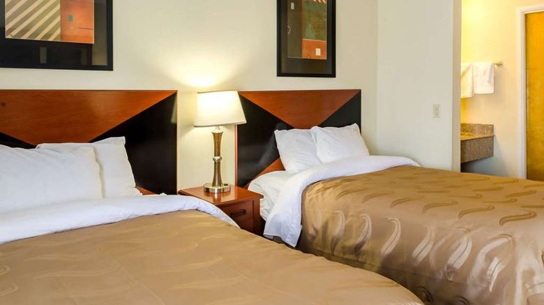 <b>Quality Inn Room</b>. Images powered by <a href="https://iceportal.shijigroup.com/" title="IcePortal" target="_blank">IcePortal</a>.