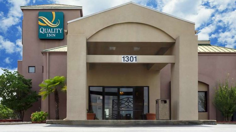Quality Inn Exterior