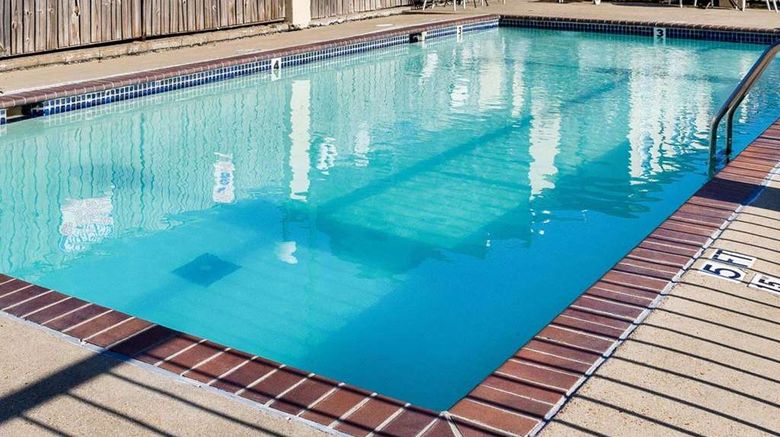 <b>Econo Lodge Greenville Pool</b>. Images powered by <a href="https://iceportal.shijigroup.com/" title="IcePortal" target="_blank">IcePortal</a>.