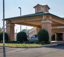 Quality Inn Magee Exterior
