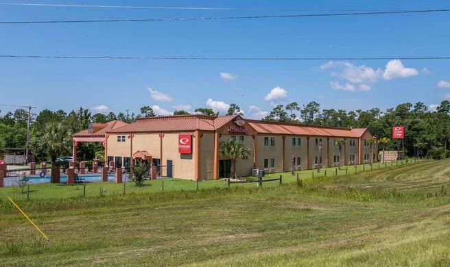Econo Lodge Inn and Suites Diamondhead Exterior