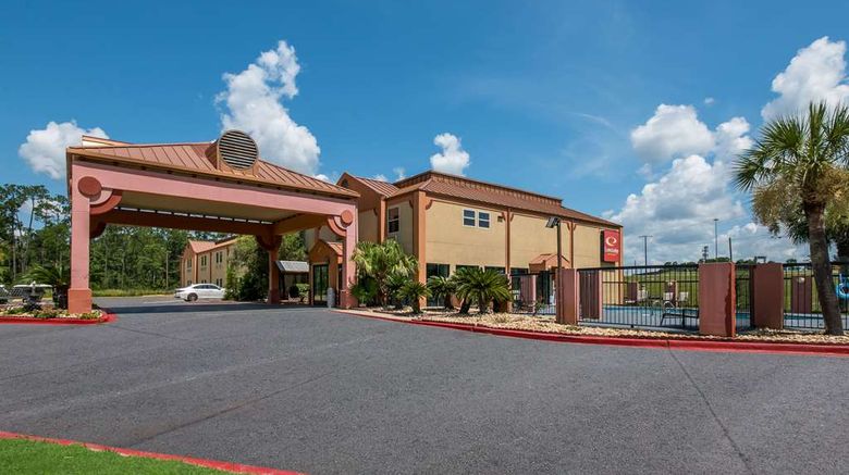 <b>Econo Lodge Inn and Suites Diamondhead Exterior</b>. Images powered by <a href="https://iceportal.shijigroup.com/" title="IcePortal" target="_blank">IcePortal</a>.