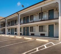 Quality Inn Exterior