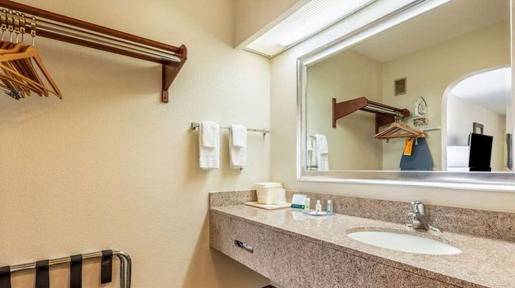 Quality Inn Room