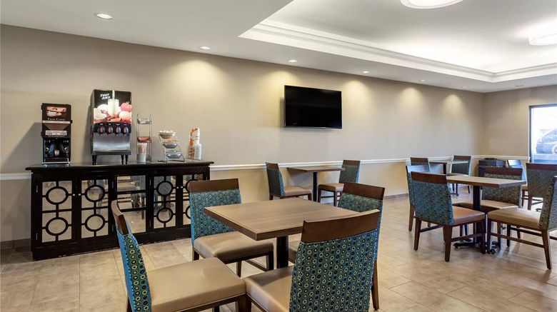 <b>Comfort Suites Southaven - Memphis South Restaurant</b>. Images powered by <a href="https://iceportal.shijigroup.com/" title="IcePortal" target="_blank">IcePortal</a>.