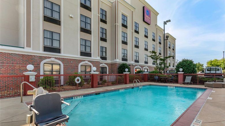 <b>Comfort Suites Southaven - Memphis South Pool</b>. Images powered by <a href="https://iceportal.shijigroup.com/" title="IcePortal" target="_blank">IcePortal</a>.