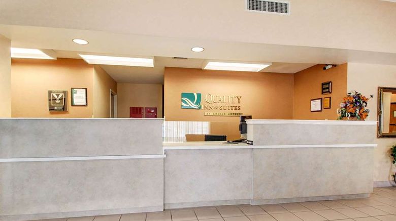 <b>Quality Inn and Suites Hattiesburg North Lobby</b>. Images powered by <a href="https://iceportal.shijigroup.com/" title="IcePortal" target="_blank">IcePortal</a>.