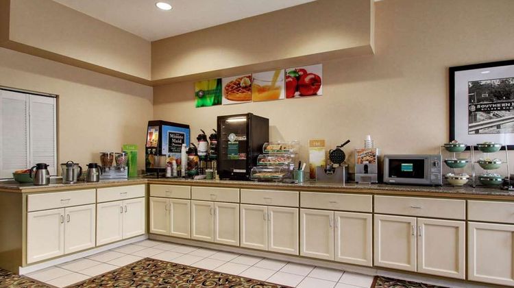 Quality Inn and Suites Hattiesburg North Restaurant