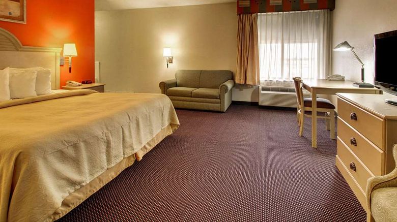 <b>Quality Inn and Suites Hattiesburg North Suite</b>. Images powered by <a href="https://iceportal.shijigroup.com/" title="IcePortal" target="_blank">IcePortal</a>.