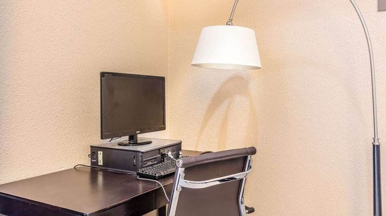 Comfort Inn/Stes Crystal Inn Sportsplex Other