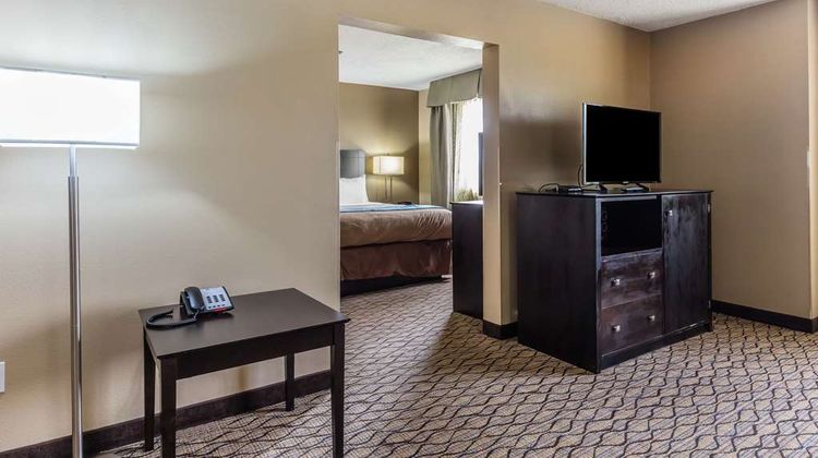 Comfort Inn/Stes Crystal Inn Sportsplex Suite