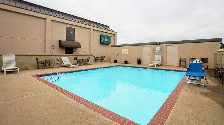 <b>Quality Inn Holly Springs Pool</b>. Images powered by <a href="https://iceportal.shijigroup.com/" title="IcePortal" target="_blank">IcePortal</a>.