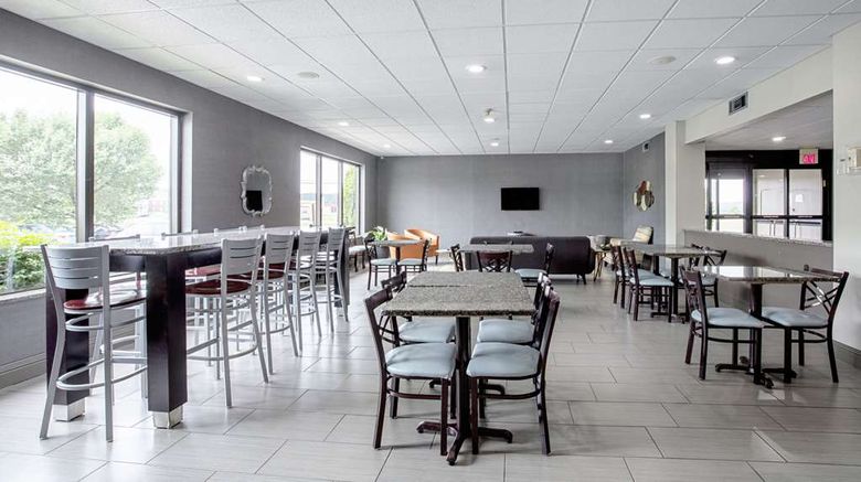 <b>Quality Inn Holly Springs Restaurant</b>. Images powered by <a href="https://iceportal.shijigroup.com/" title="IcePortal" target="_blank">IcePortal</a>.