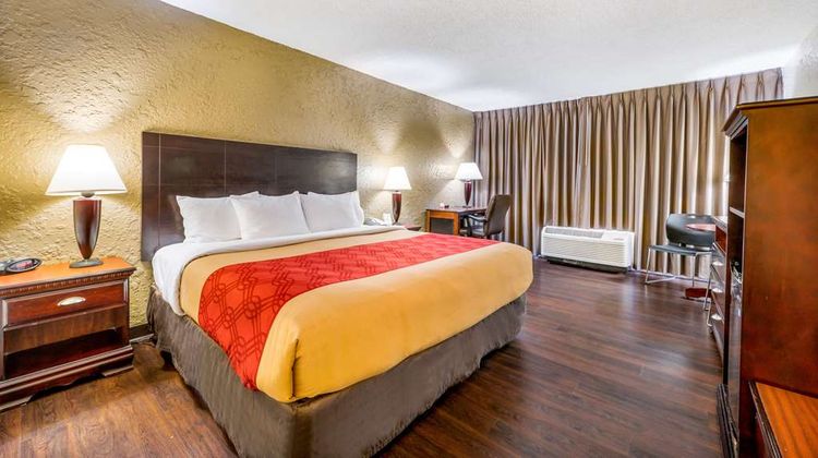 Econo Lodge Room