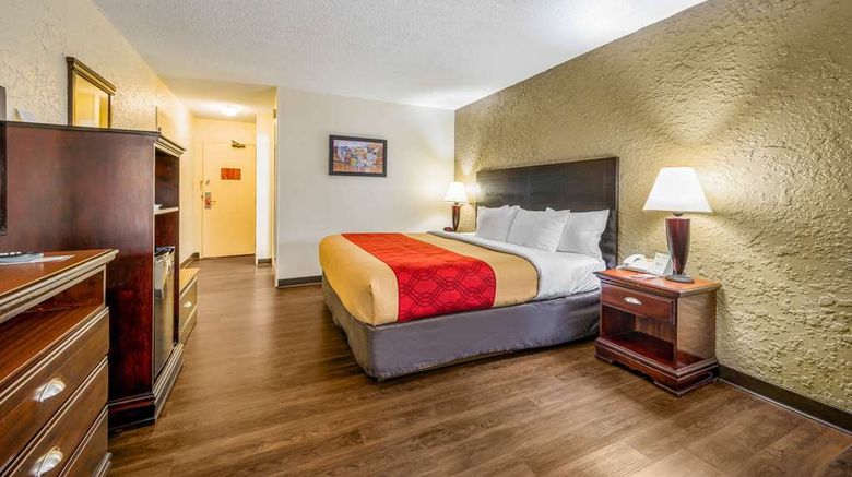 <b>Econo Lodge Room</b>. Images powered by <a href="https://iceportal.shijigroup.com/" title="IcePortal" target="_blank">IcePortal</a>.