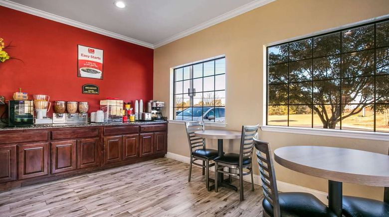<b>Econo Lodge Inn & Suites Lobby</b>. Images powered by <a href="https://iceportal.shijigroup.com/" title="IcePortal" target="_blank">IcePortal</a>.
