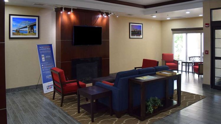 Comfort Suites Lobby
