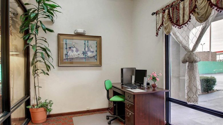 <b>Quality Inn and Suites Clinton Jackson West Other</b>. Images powered by <a href="https://iceportal.shijigroup.com/" title="IcePortal" target="_blank">IcePortal</a>.