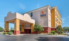 Comfort Inn and Suites Clinton Jackson West