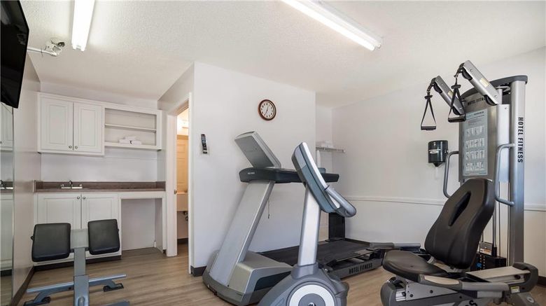 <b>Suburban Studios Biloxi North Area Health</b>. Images powered by <a href="https://iceportal.shijigroup.com/" title="IcePortal" target="_blank">IcePortal</a>.