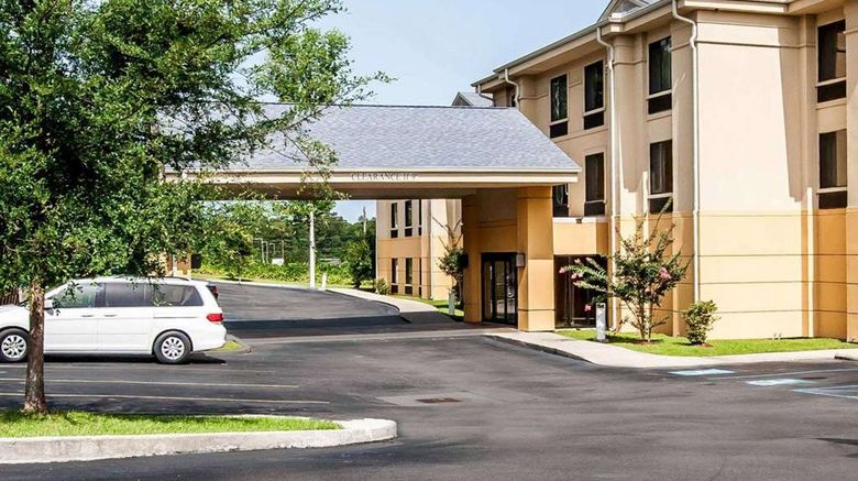 <b>Sleep Inn and Suites Hattiesburg North Exterior</b>. Images powered by <a href="https://iceportal.shijigroup.com/" title="IcePortal" target="_blank">IcePortal</a>.