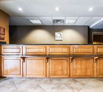 Sleep Inn and Suites Hattiesburg North Lobby