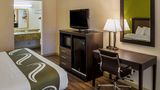 <b>Quality Inn Biloxi Beach Room</b>. Images powered by <a href="https://iceportal.shijigroup.com/" title="IcePortal" target="_blank">IcePortal</a>.