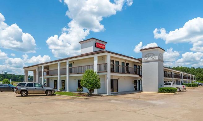 Econo Lodge Inn and Suites Philadelphia Exterior