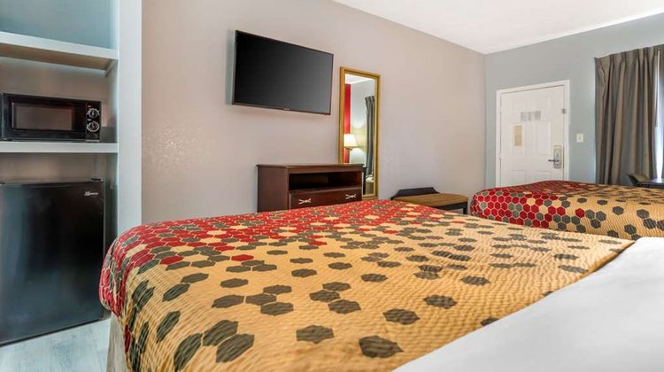 Econo Lodge Inn and Suites Philadelphia Room